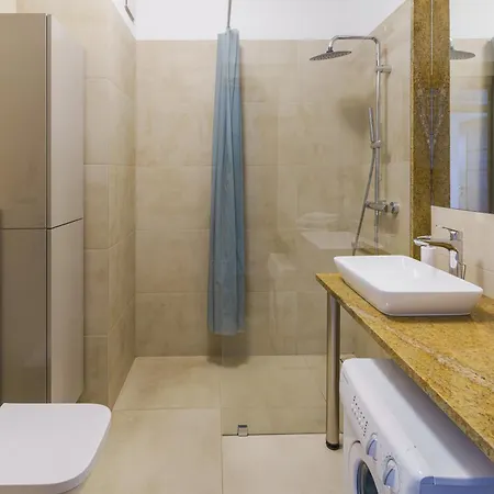 Homely Place Serce Poznania - Stary Rynek - Parking Apartment