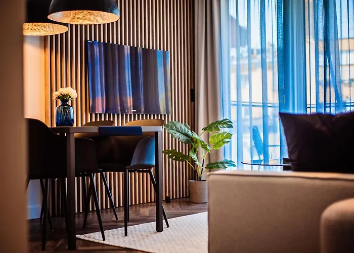 Apartment Homely Place Serce Poznania - Stary Rynek - Parking Poznan