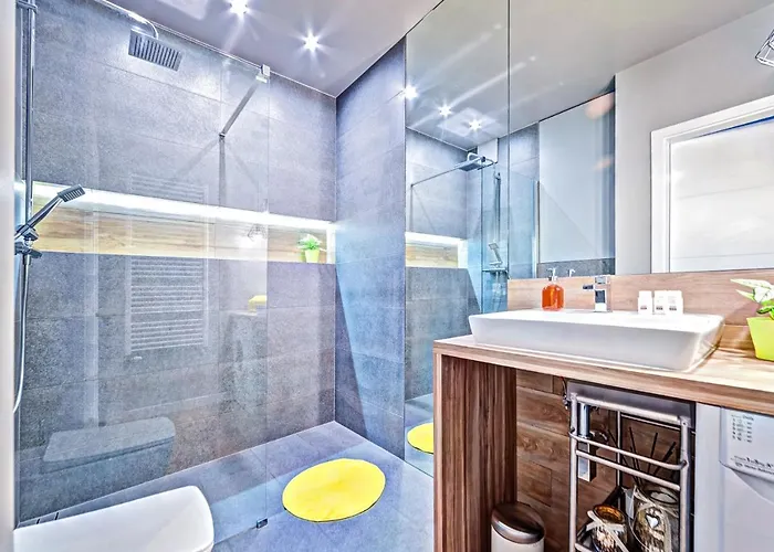 Homely Place Serce Poznania - Stary Rynek - Parking Apartment