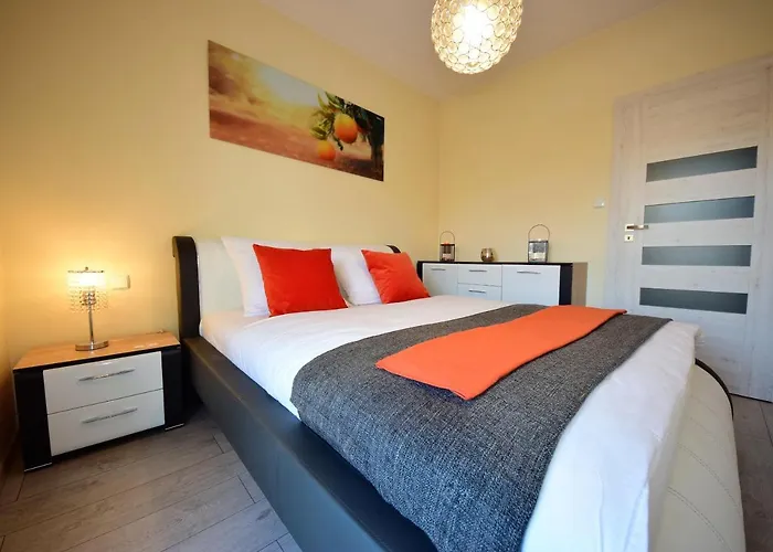 Homely Place Serce Poznania - Stary Rynek - Parking Apartment