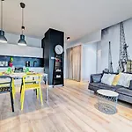 Homely Place Serce Poznania - Stary Rynek - Parking Διαμέρισμα *